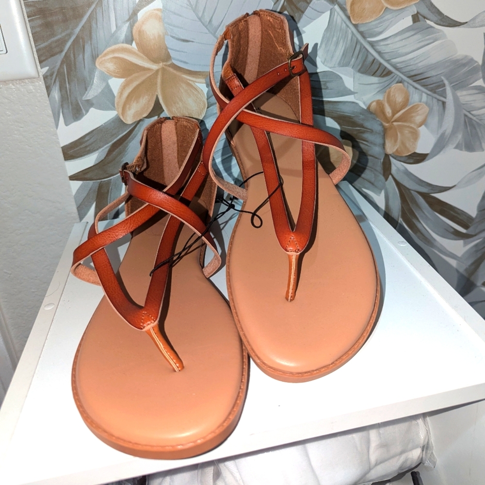 Brown gladiator sandles